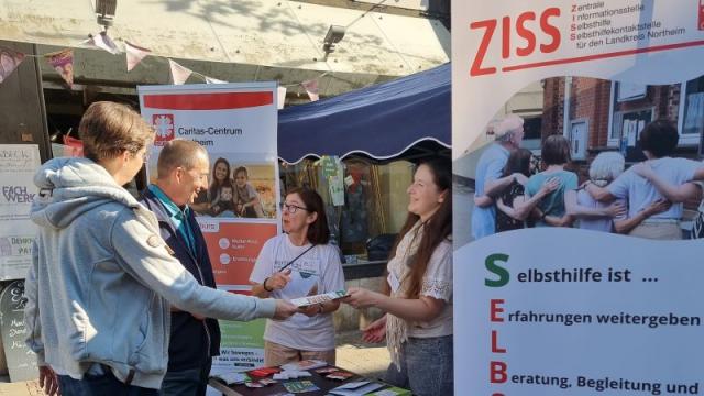 ZISS-Infostand in Einbeck | Foto: Mathilde Henke / Caritas